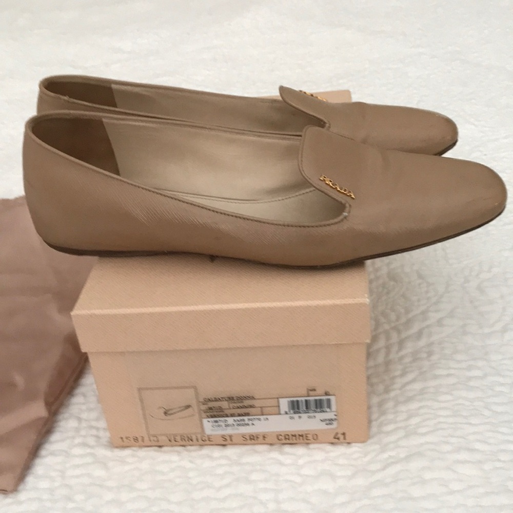 Prada flat - Picture 5 of 11